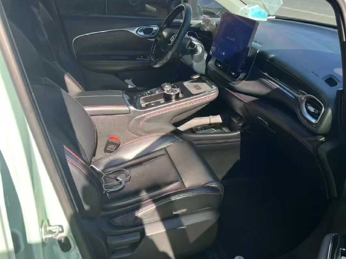 奔馳 V級(jí)  2022款 V 260 L 長(zhǎng)軸距尊貴版圖片