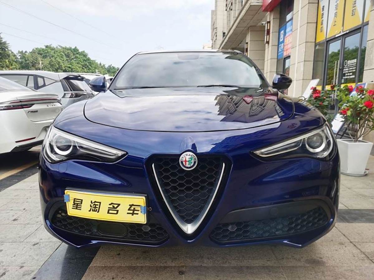 阿爾法·羅密歐 Stelvio  2017款 2.0T 200HP 豪華版圖片