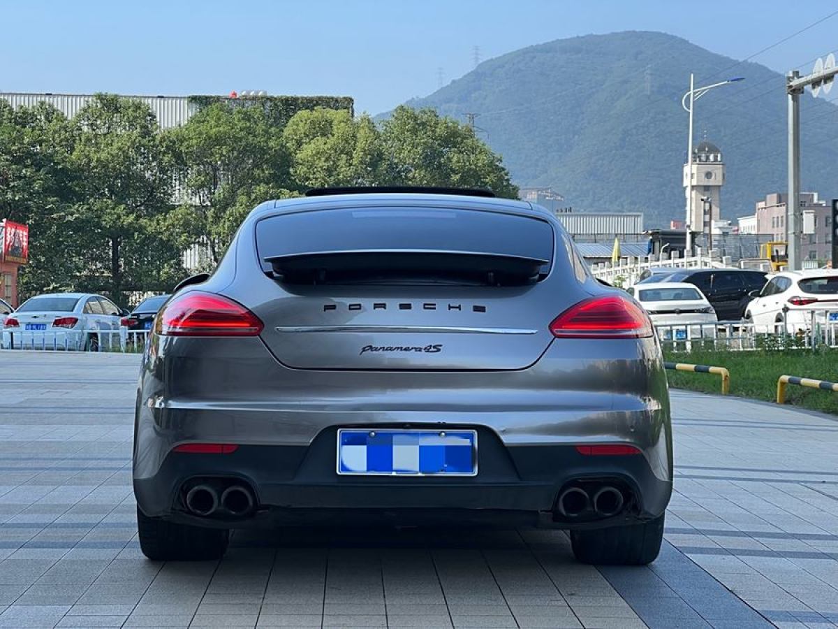 2012年10月保時(shí)捷 Panamera  2010款 Panamera 4 3.6L