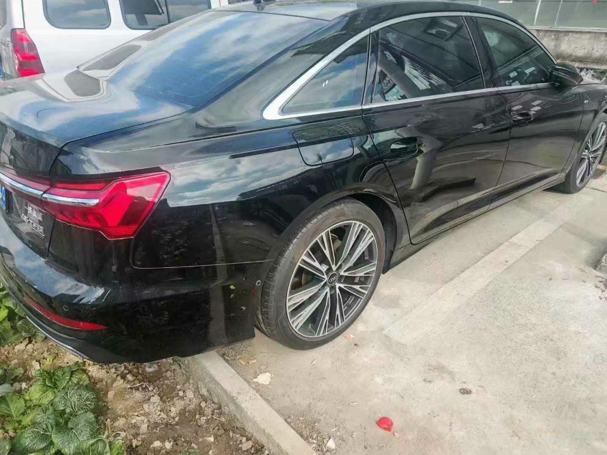 奧迪 奧迪A6L  2022款 40 TFSI 豪華動感型圖片