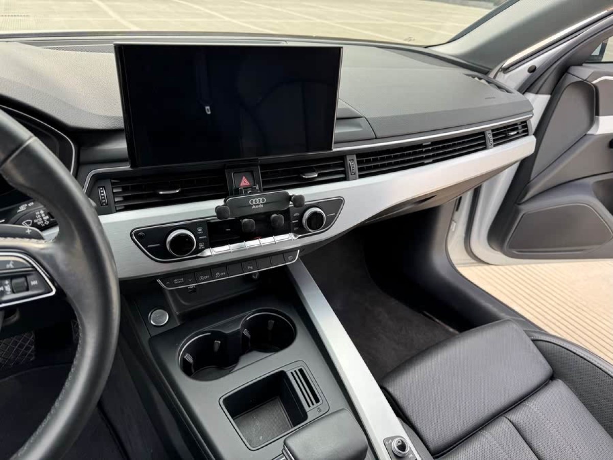 奧迪 奧迪A4L  2020款 40 TFSI 時(shí)尚動(dòng)感型圖片