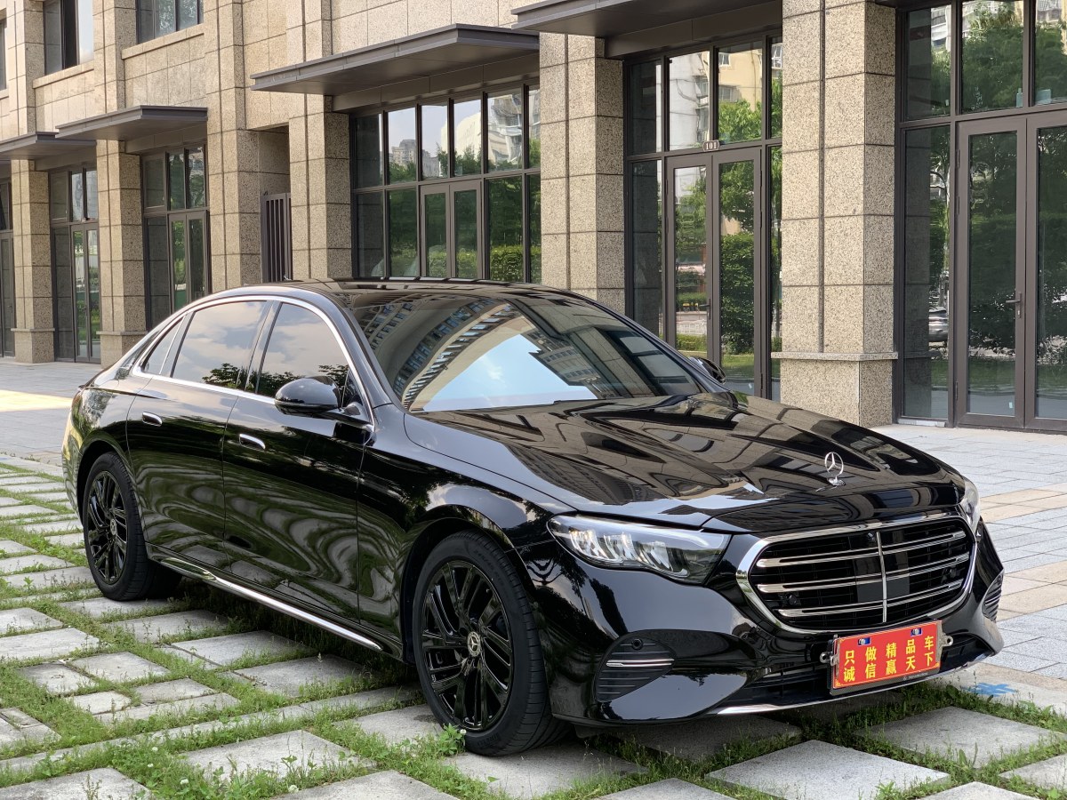 奔馳 奔馳E級  2019款 改款 E 300 L 豪華型圖片
