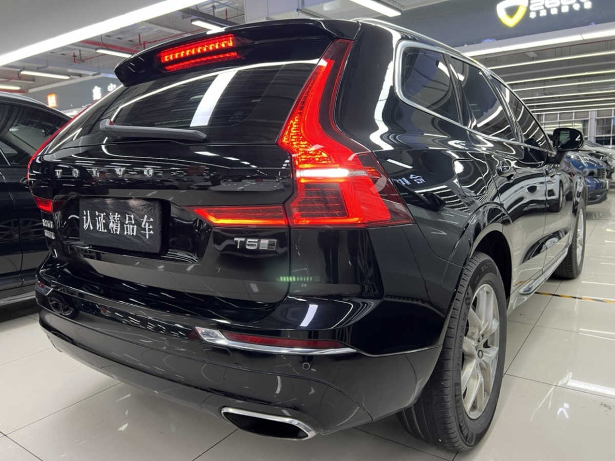 沃爾沃 XC60  2020款 T5 四驅(qū)智逸豪華版圖片