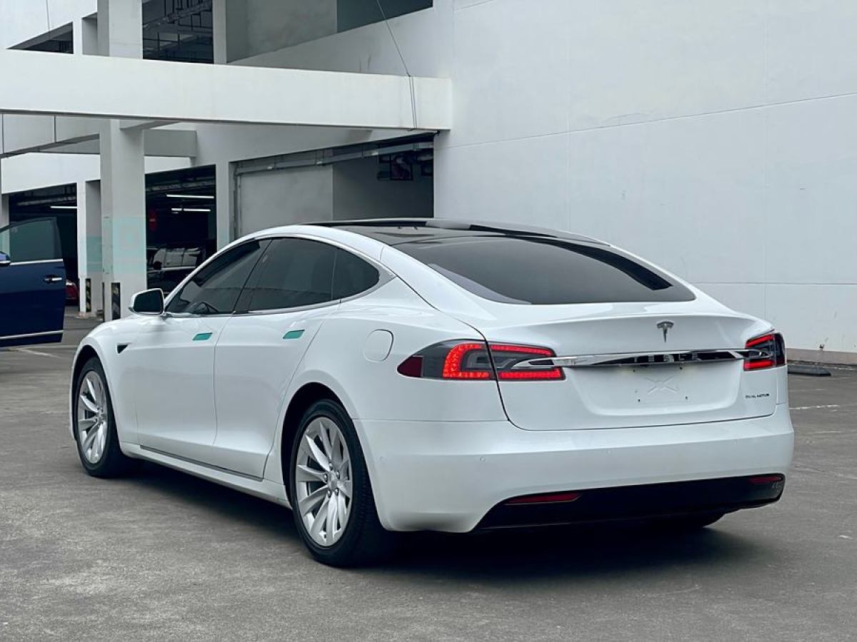 特斯拉 Model S  2019款 長續(xù)航版圖片