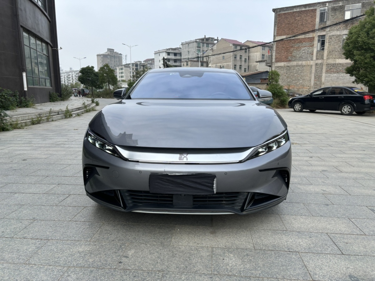 比亞迪 漢  2022款 EV 創(chuàng)世版 610KM四驅(qū)尊享型圖片