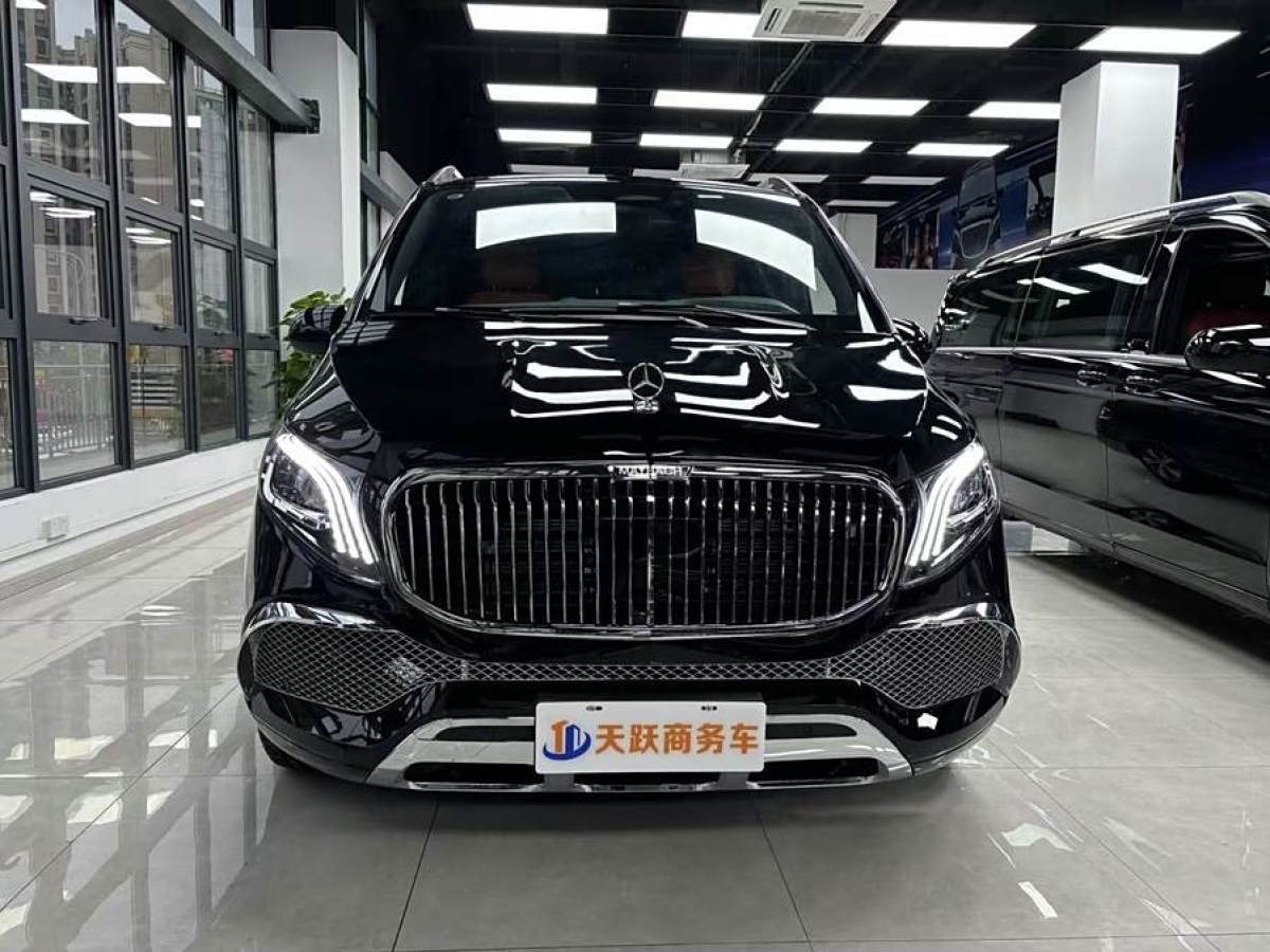 奔馳 威霆  2024款 2.0T 精英版 7座圖片