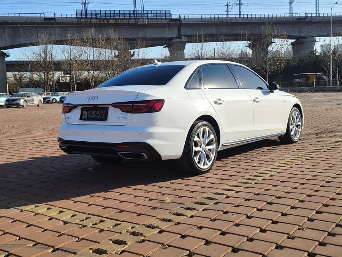 奧迪 奧迪A4L  2023款 40 TFSI 豪華動(dòng)感型圖片