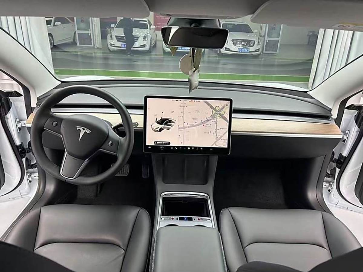 特斯拉 Model Y  2022款 改款 后輪驅(qū)動版圖片