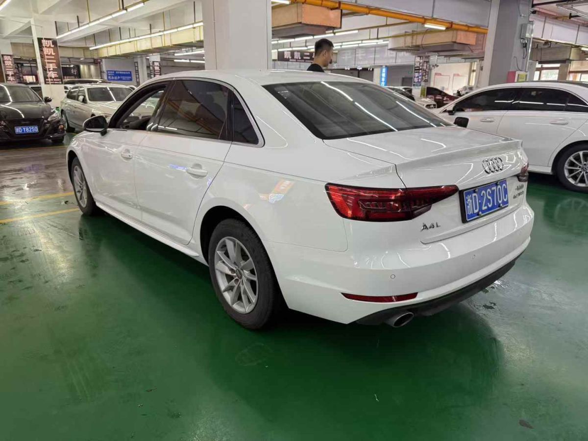 奧迪 奧迪A4L  2017款 A4L 40TFSI 時尚型圖片