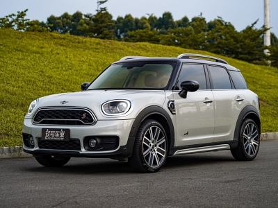 2020年4月 MINI COUNTRYMAN 2.0T COOPER S ALL4 極地版圖片