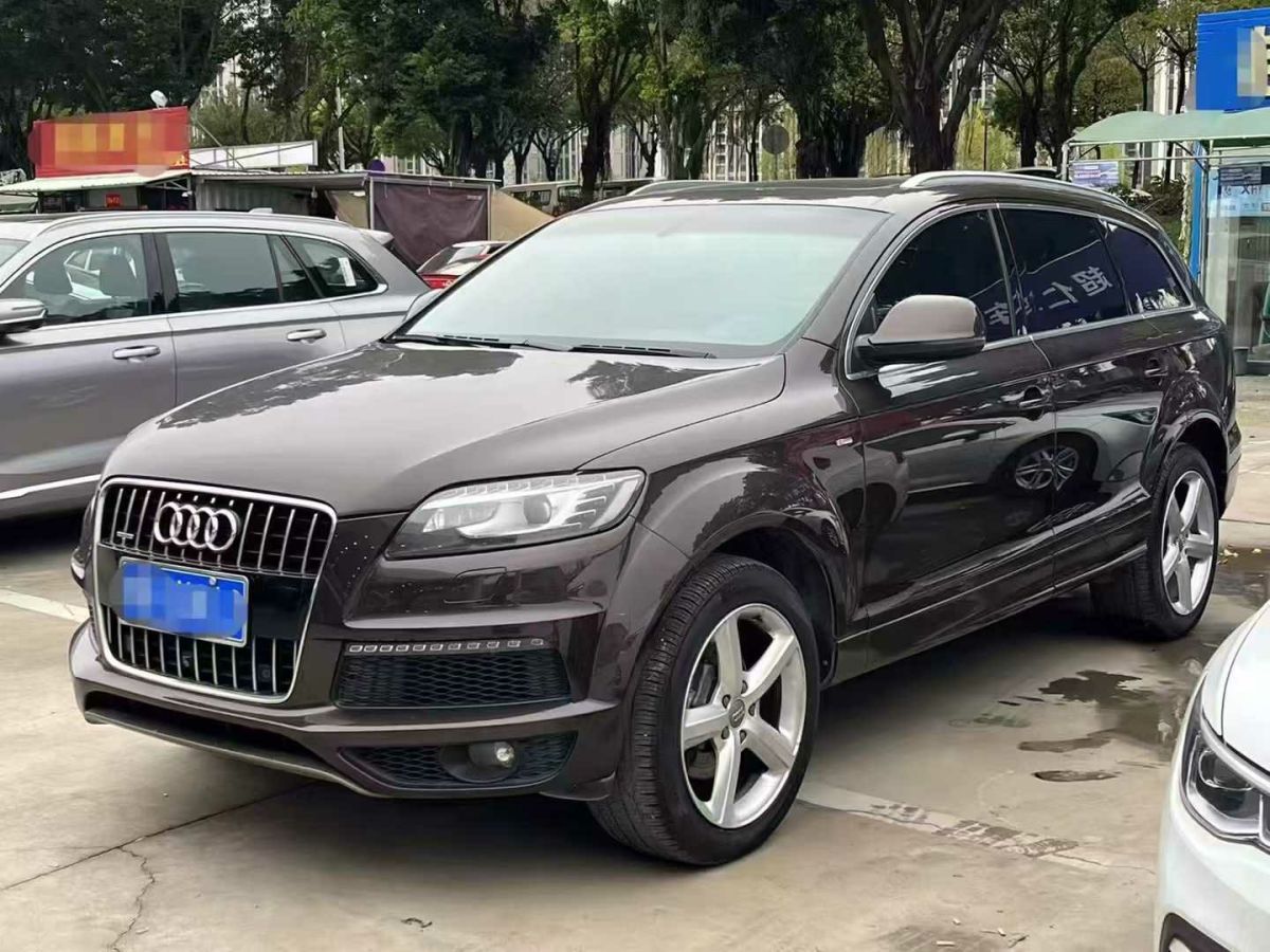 2015年1月奧迪 奧迪Q7  2015款 Q7 35TDI quattro 卓越版