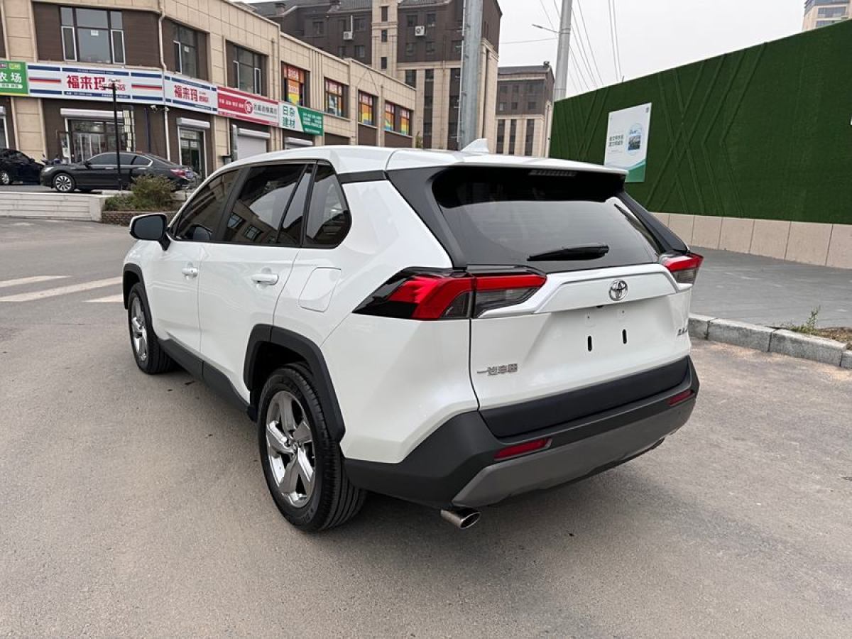 豐田 RAV4榮放  2021款 2.0L CVT兩驅(qū)風(fēng)尚版圖片