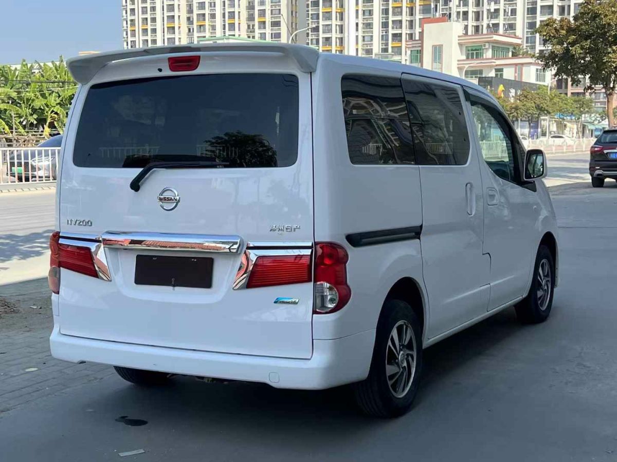 日產(chǎn) NV200 圖片