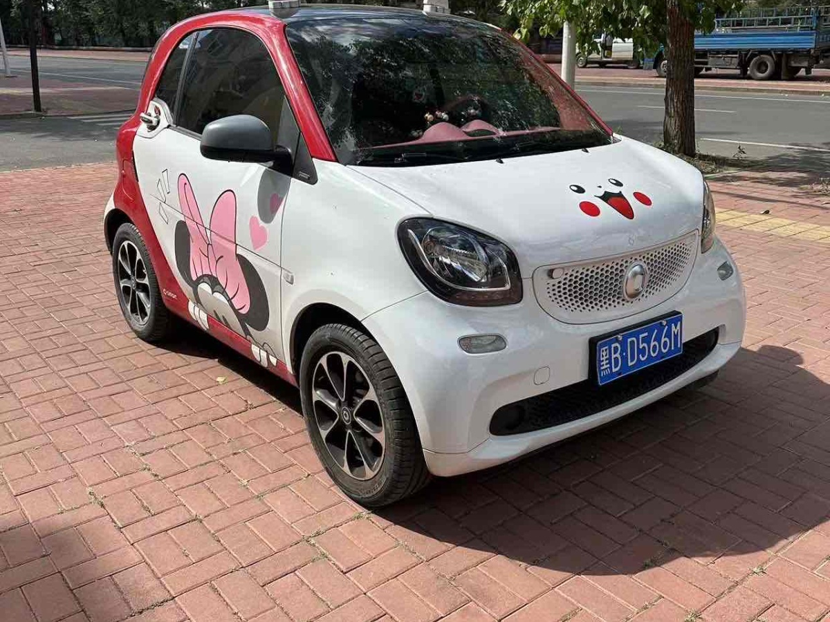 2017年5月smart fortwo  2015款 1.0L 52千瓦硬頂激情版