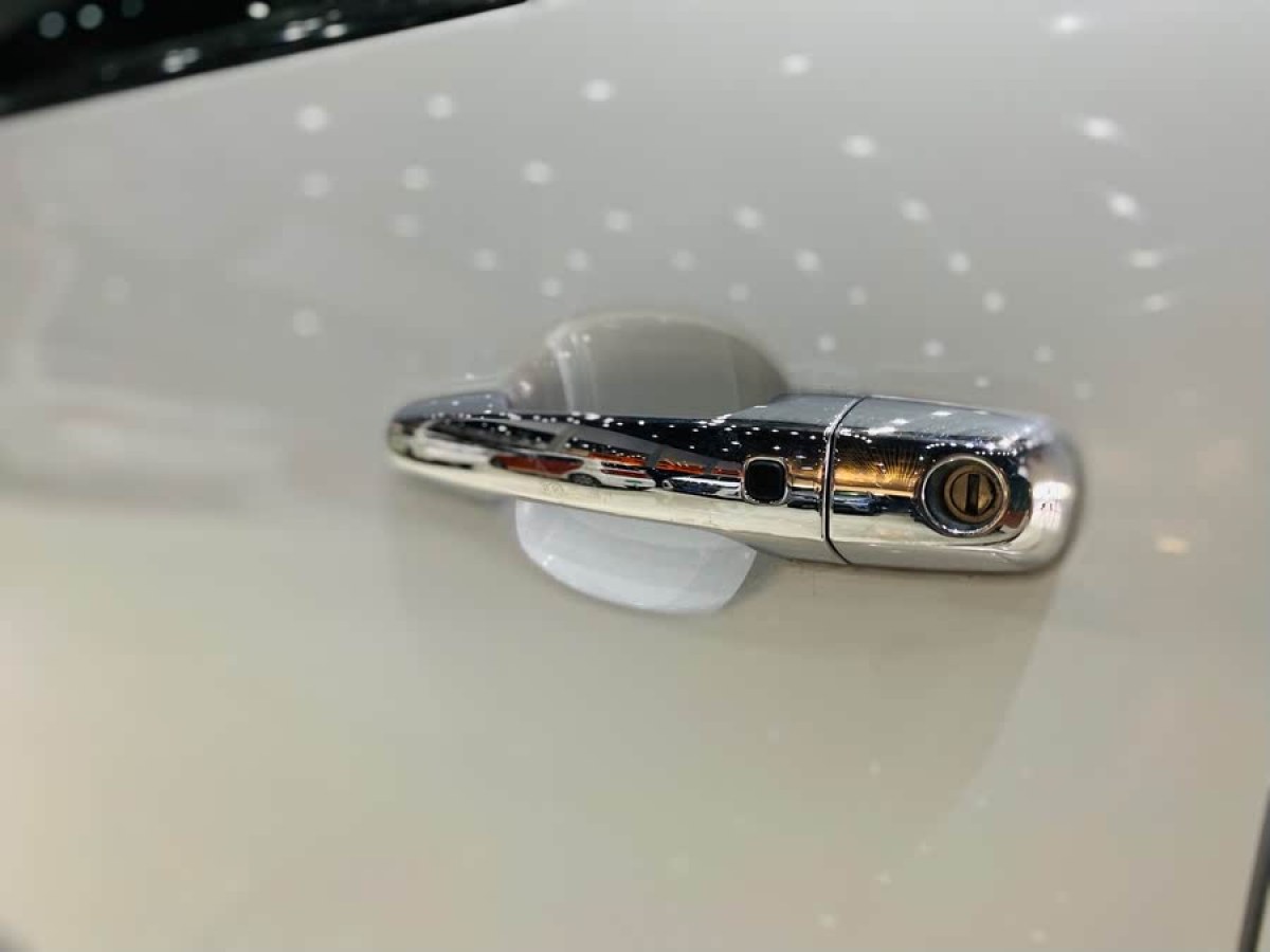 三菱 帕杰羅?勁暢  2020款 3.0L 舒適版圖片