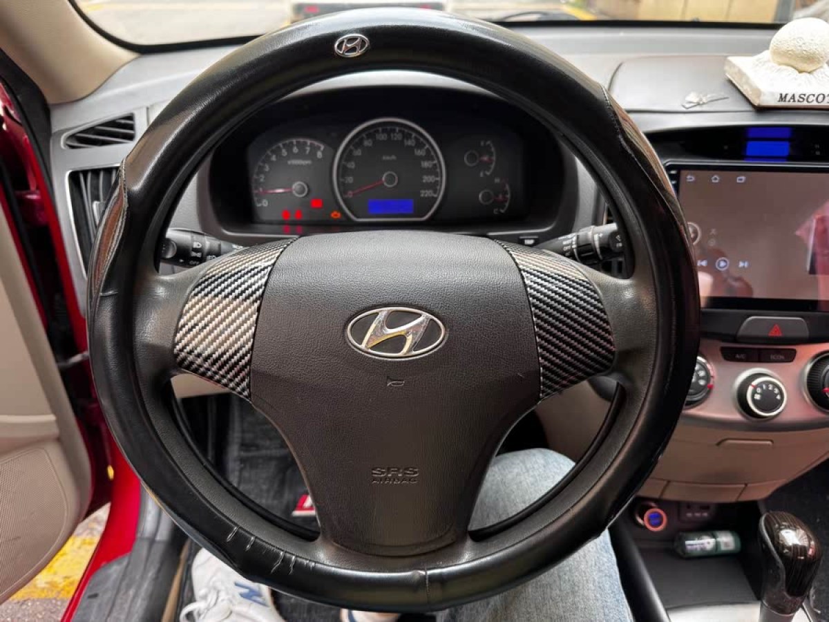 現(xiàn)代 悅動  2011款 1.6L 自動舒適型圖片