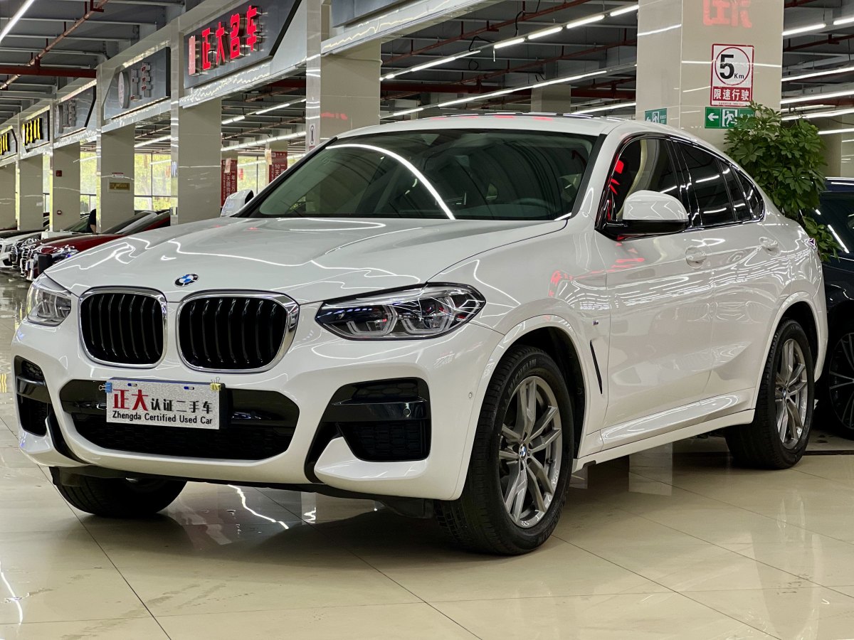 宝马 宝马x4  2021款 xdrive 25i m运动套装 黑色 手自一体对价格不