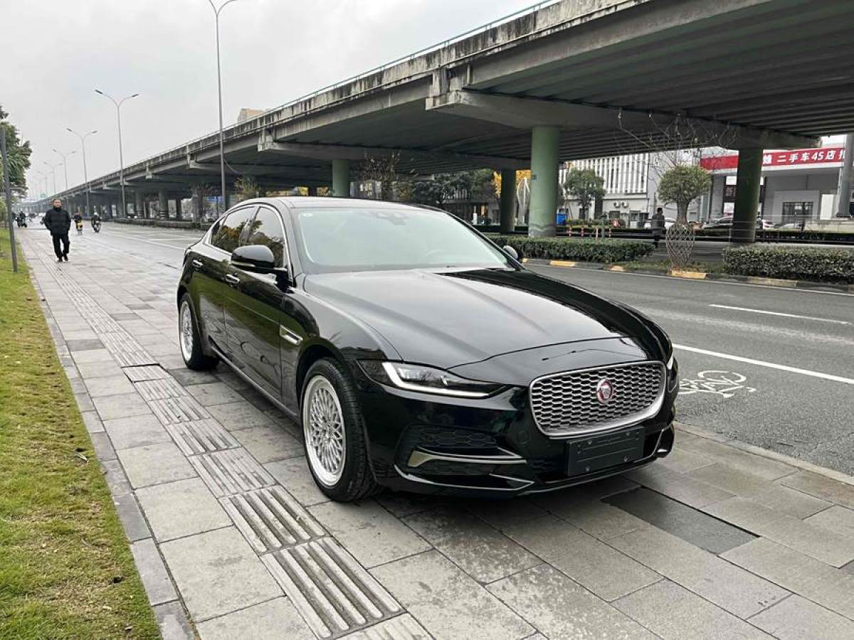 捷豹 XEL  2020款 2.0T 200PS R-DYNAMIC S進取運動版圖片