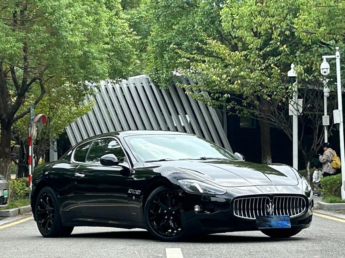 2014年6月瑪莎拉蒂 GranTurismo  2007款 4.2L 標(biāo)準(zhǔn)版