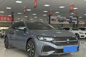 帕薩特 大眾 330TSI 尊貴版