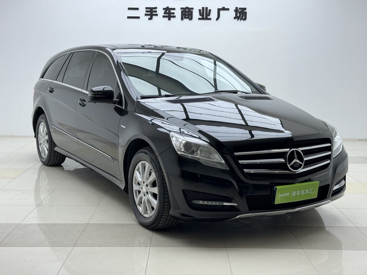 奔馳 奔馳R級(jí)  2017款 R 320 4MATIC 商務(wù)型臻藏版圖片