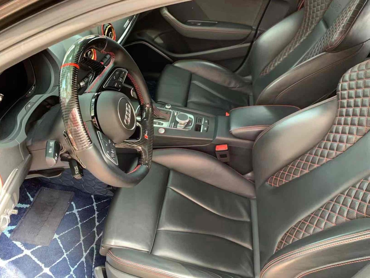 2019年3月奥迪 奥迪RS 3  2017款 RS 3 2.5T Limousine