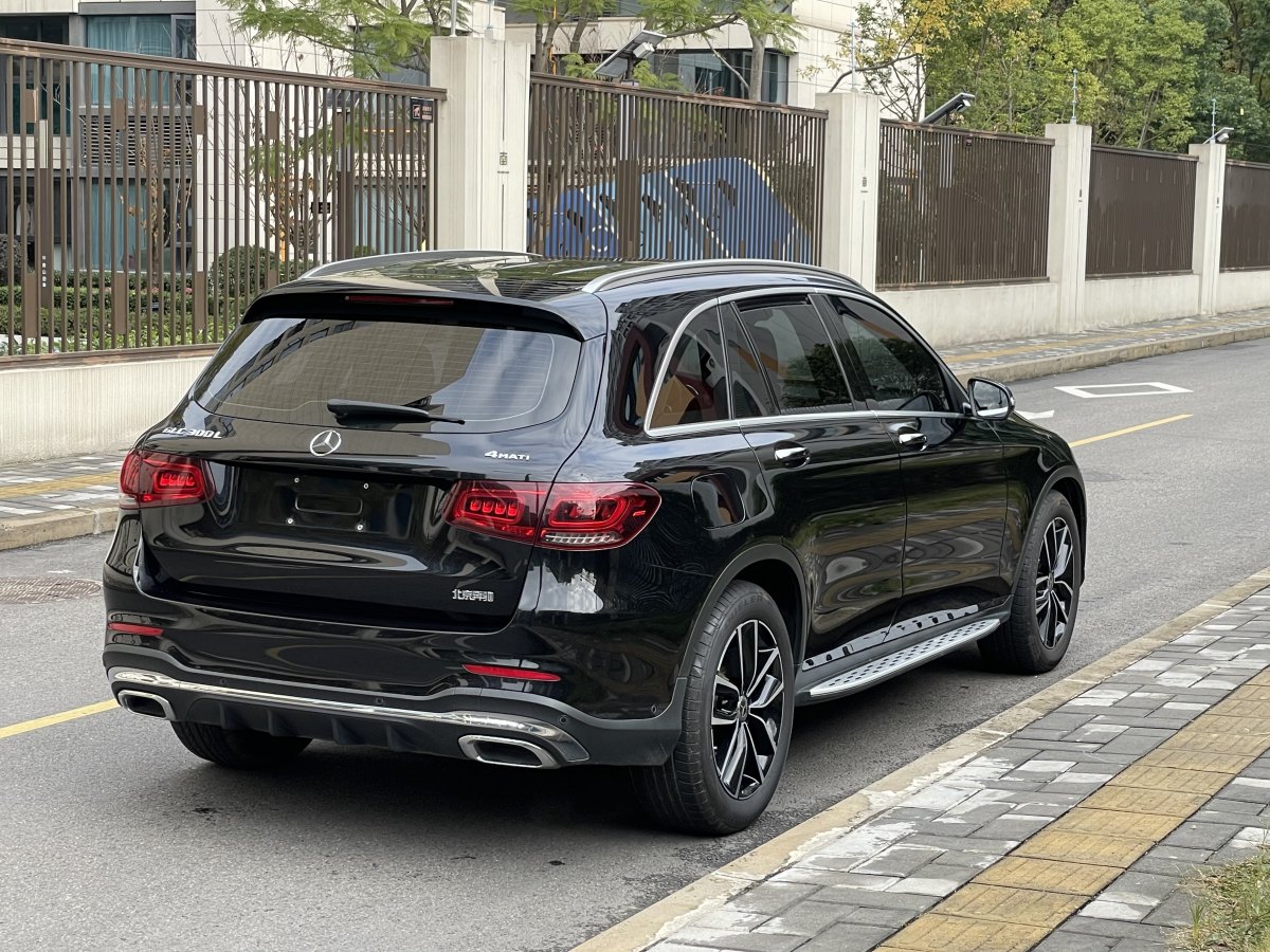 奔馳 奔馳GLC  2018款 改款 GLC 300 4MATIC 動感型圖片