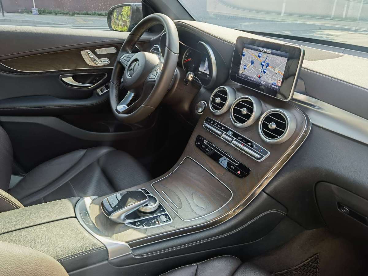 奔馳 奔馳GLC  2018款 改款 GLC 300 4MATIC 動感型圖片
