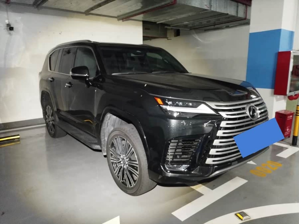 雷克薩斯 LX  2025款 700h 領(lǐng)界版圖片