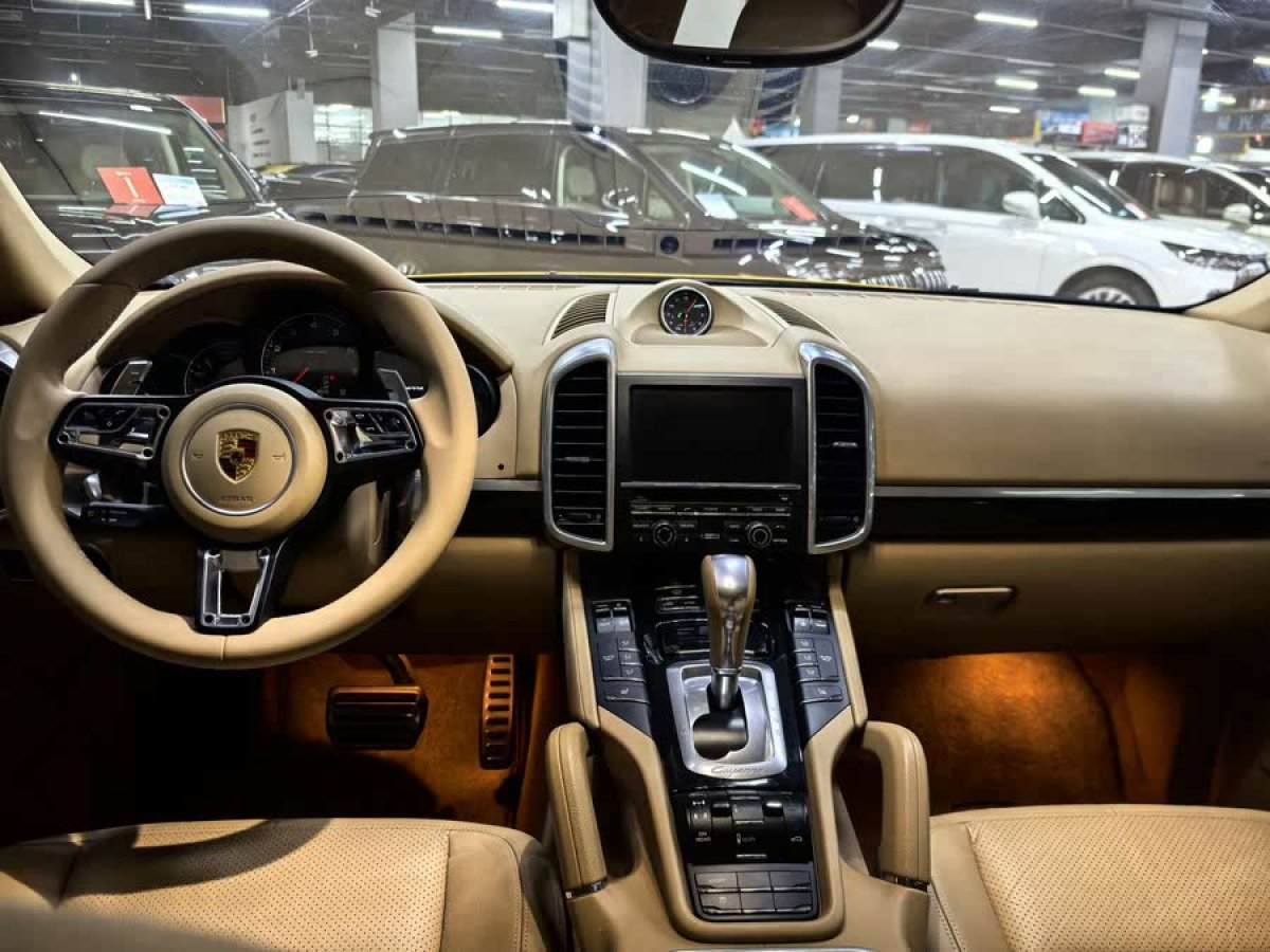 保時(shí)捷 Cayenne  2014款 Cayenne Platinum Edition 3.0T圖片