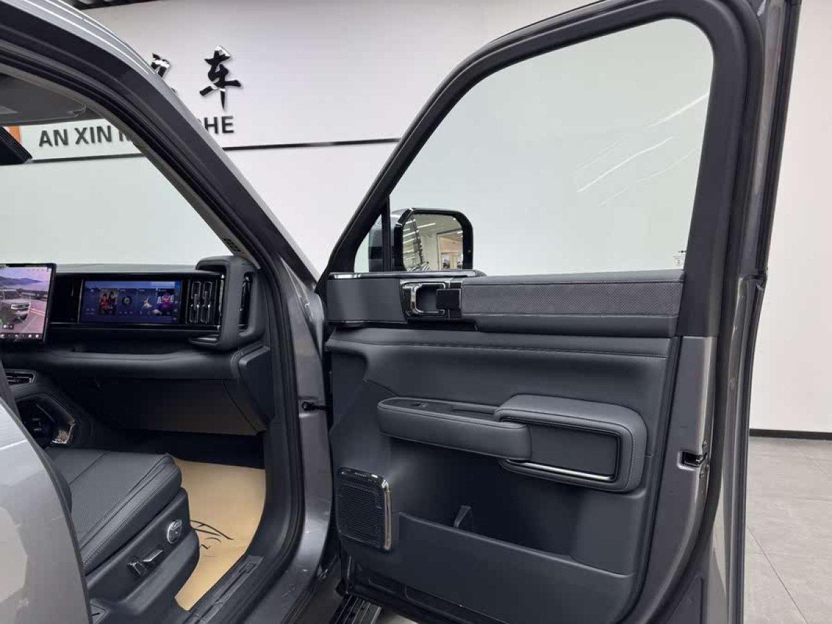 方程豹 豹5  2023款 領(lǐng)航版圖片
