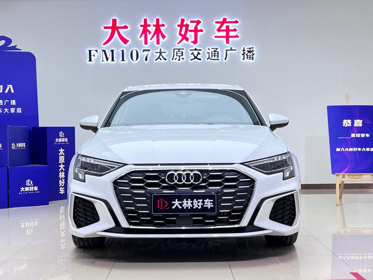 奧迪 奧迪A3  2023款 Sportback 35 TFSI 進(jìn)取運(yùn)動(dòng)型圖片