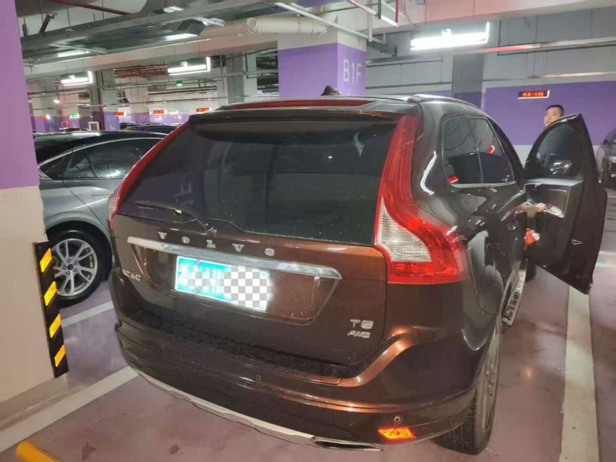 沃爾沃 V40  2016款 1.5T 智尚版圖片