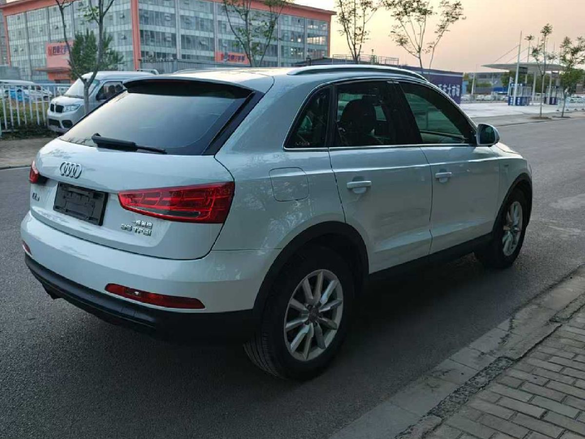 奧迪 奧迪Q3  2014款 Q3 1.4T 30TFSI 手動(dòng)標(biāo)準(zhǔn)型圖片