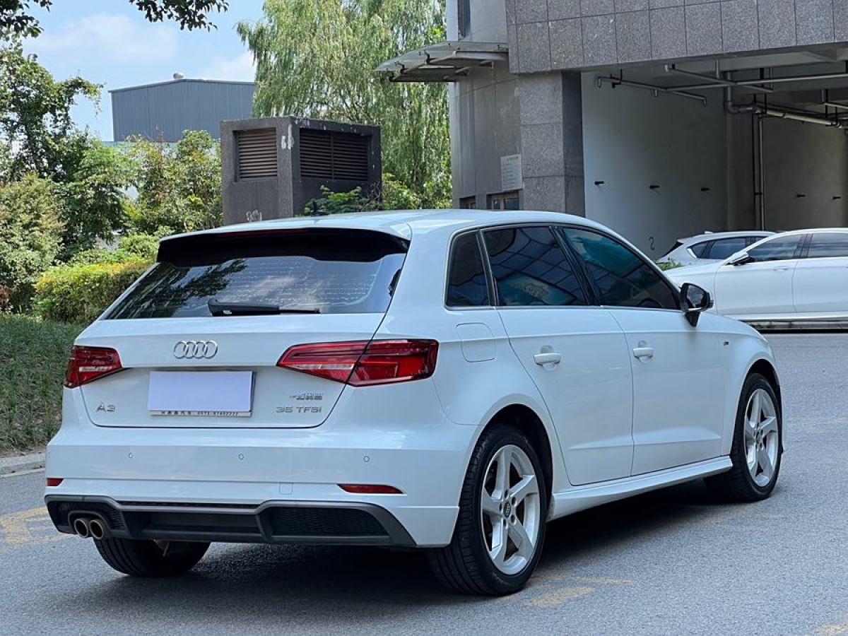 2019年9月奧迪 奧迪A3  2019款 Sportback 35 TFSI 時(shí)尚型 國VI