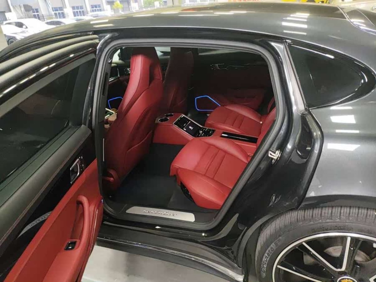 保時(shí)捷 Panamera  2023款 Panamera 行政加長(zhǎng)版 2.9T圖片