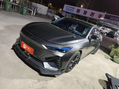 2023年3月 長(zhǎng)安 長(zhǎng)安UNI-V 1.5T 尊貴型圖片