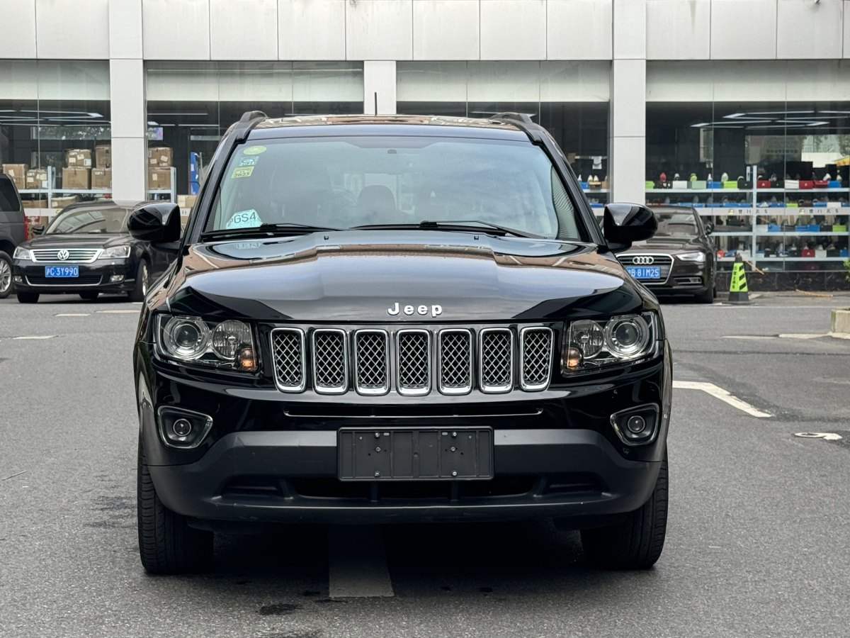 2015年6月Jeep 指南者  2015款 2.0L 兩驅(qū)豪華版