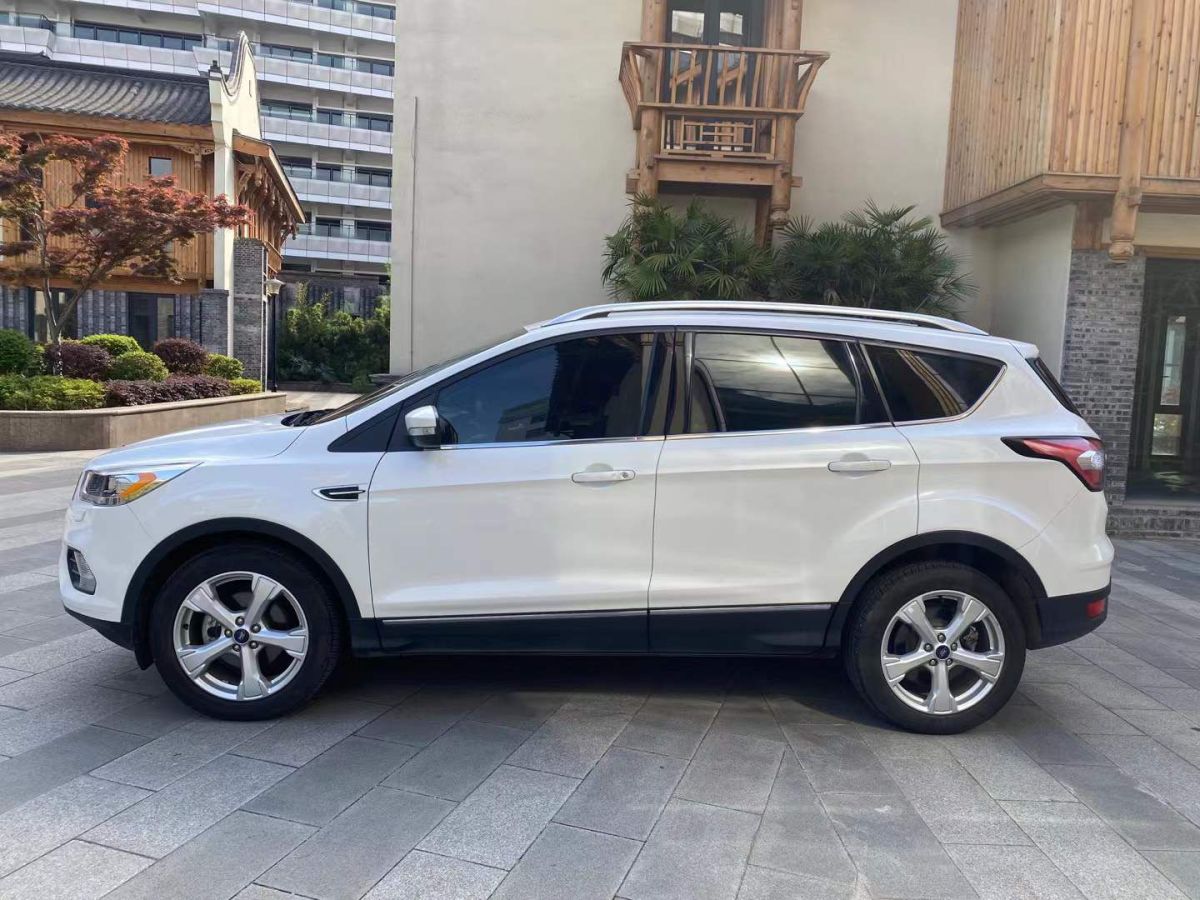 福特 翼虎  2018款 EcoBoost 245 四驅(qū)尊翼型圖片