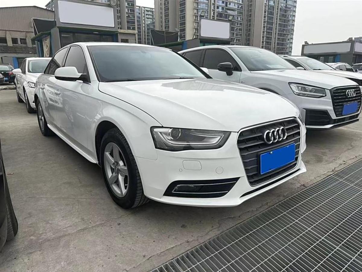 奧迪 奧迪A4L  2013款 35 TFSI 自動(dòng)標(biāo)準(zhǔn)型圖片