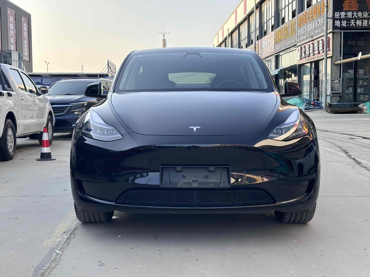 特斯拉 Model 3  2022款 后輪驅(qū)動版圖片