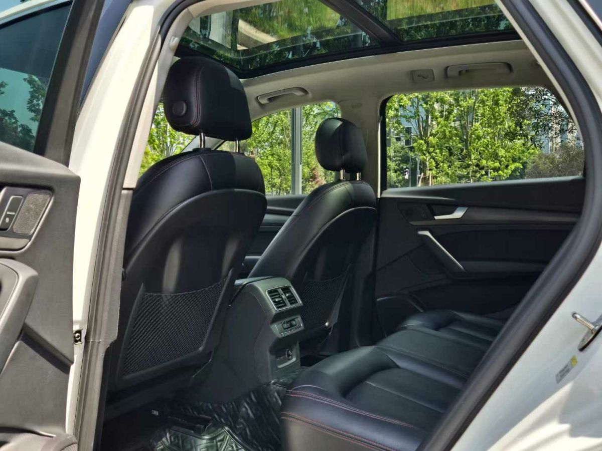奧迪 奧迪Q3  2019款  35 TFSI 時尚動感型圖片