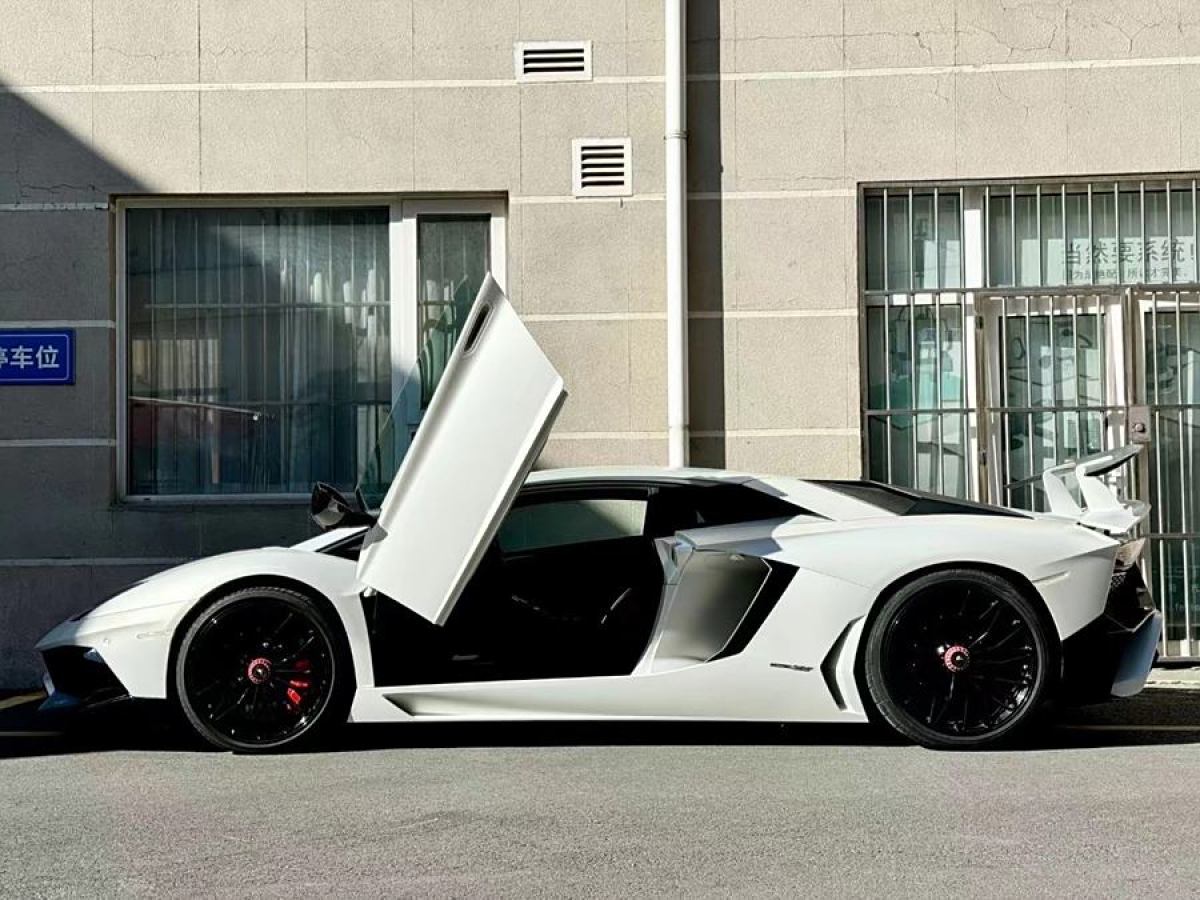 蘭博基尼 Aventador  2011款 LP 700-4圖片