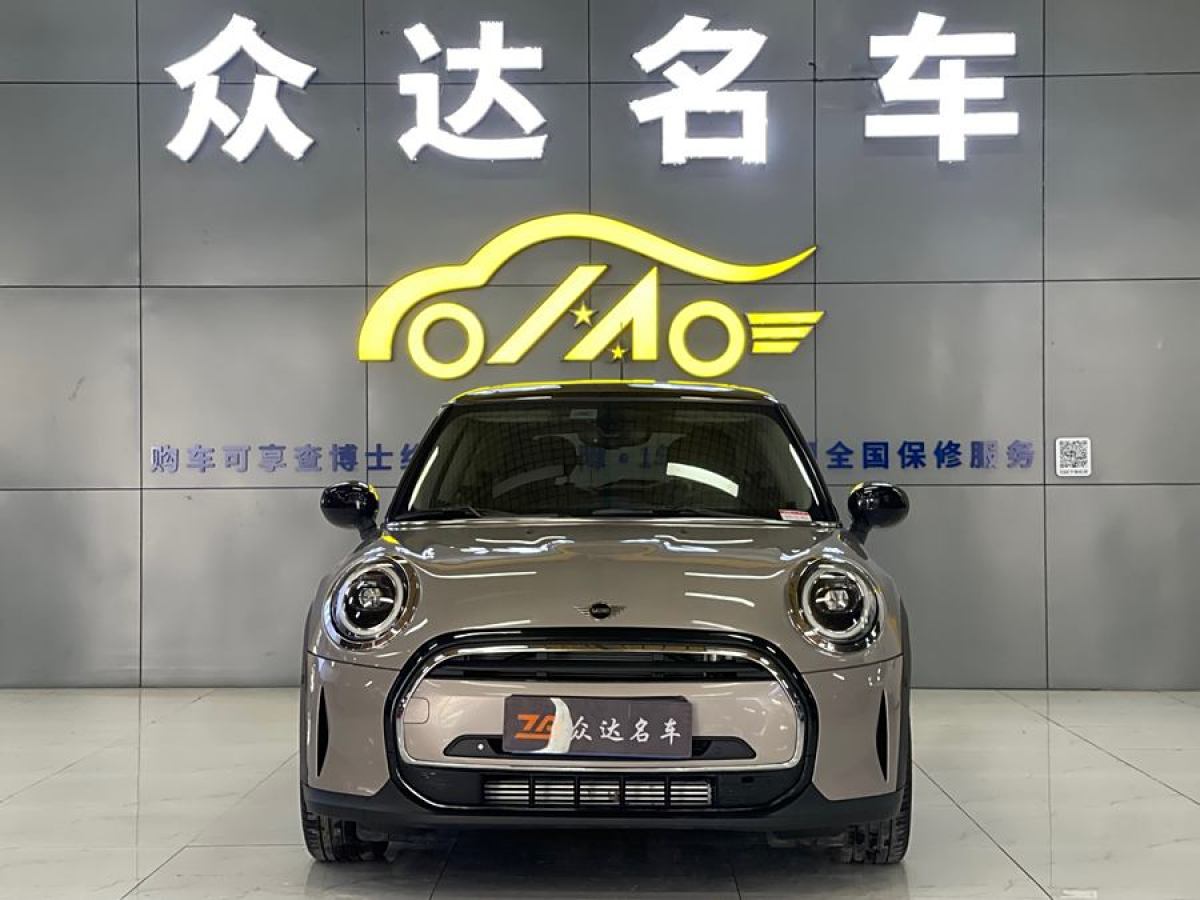 MINI MINI  2023款 改款 1.5T COOPER 藝術(shù)家圖片