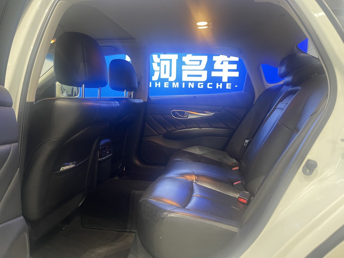 英菲尼迪 Q70  2013款 Q70L 2.5L 舒適版圖片