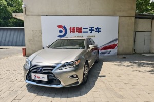 ES 雷克薩斯 300h 豪華版