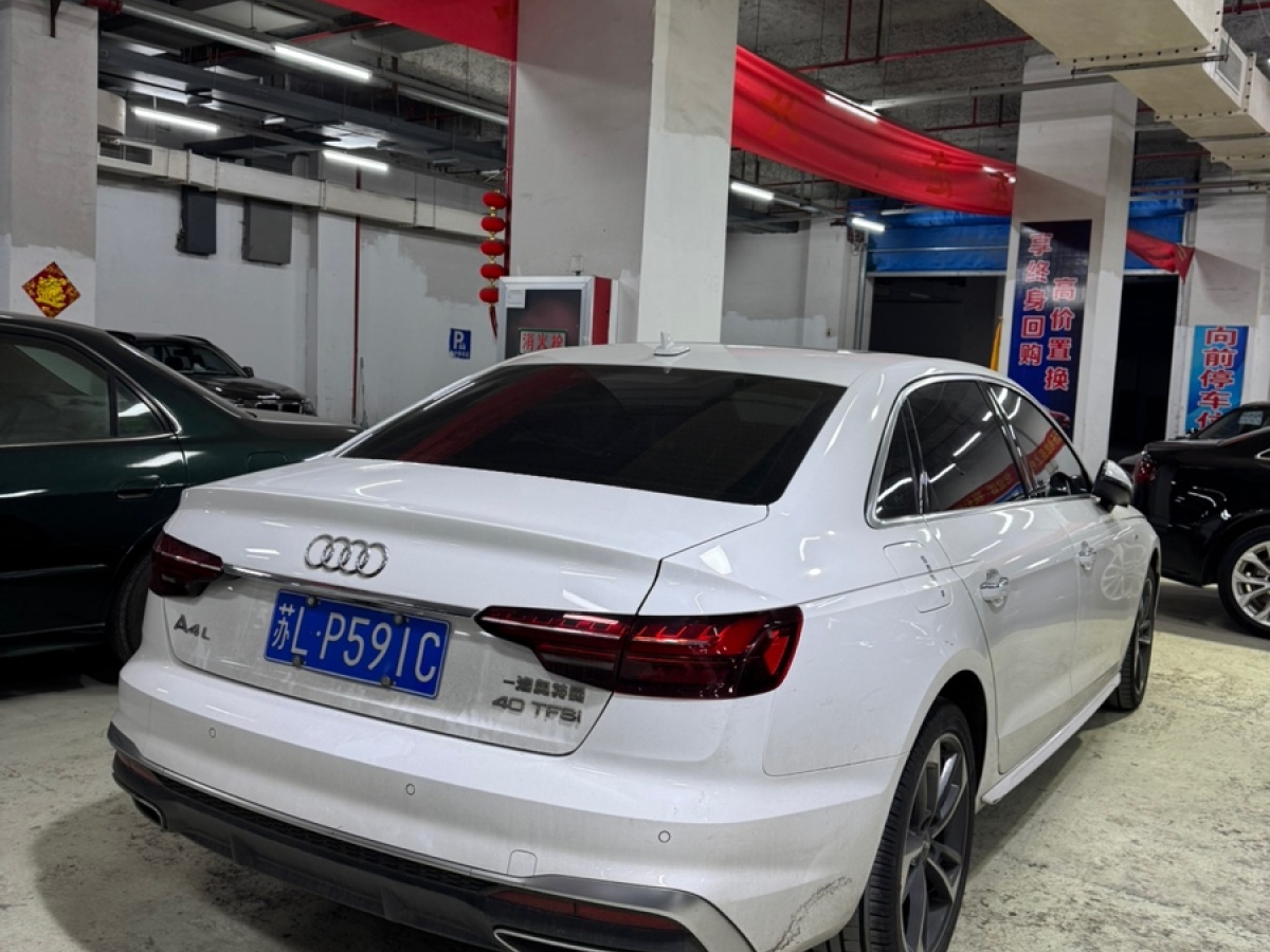 奧迪 奧迪A4L  2022款 40 TFSI 豪華動(dòng)感型圖片