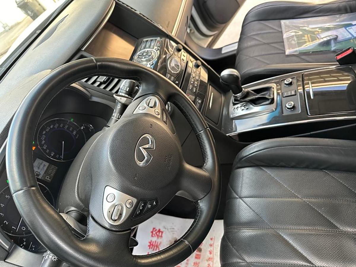 英菲尼迪 QX70  2013款 3.7L 超越版圖片