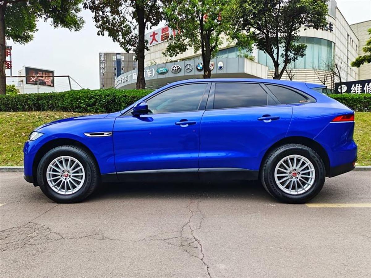 捷豹 F-PACE  2018款 2.0T 四驅(qū)都市尊享版圖片