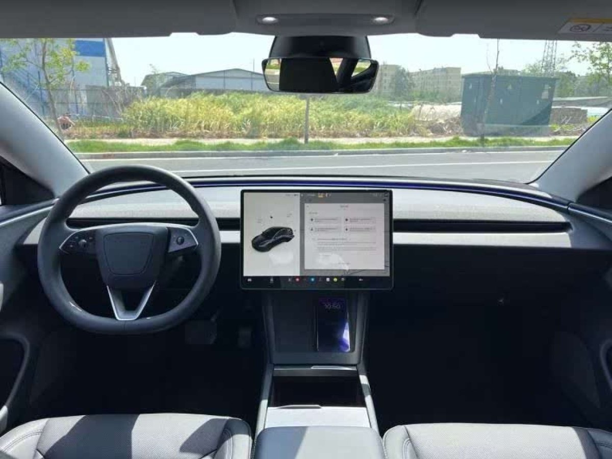 特斯拉 Model 3  2023款 煥新版 后輪驅(qū)動(dòng)圖片